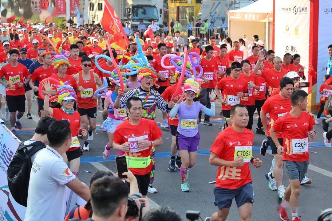 (吴腾江 连志城 摄)梅江区凌风东路始建于1932年是梅城江北历史文化