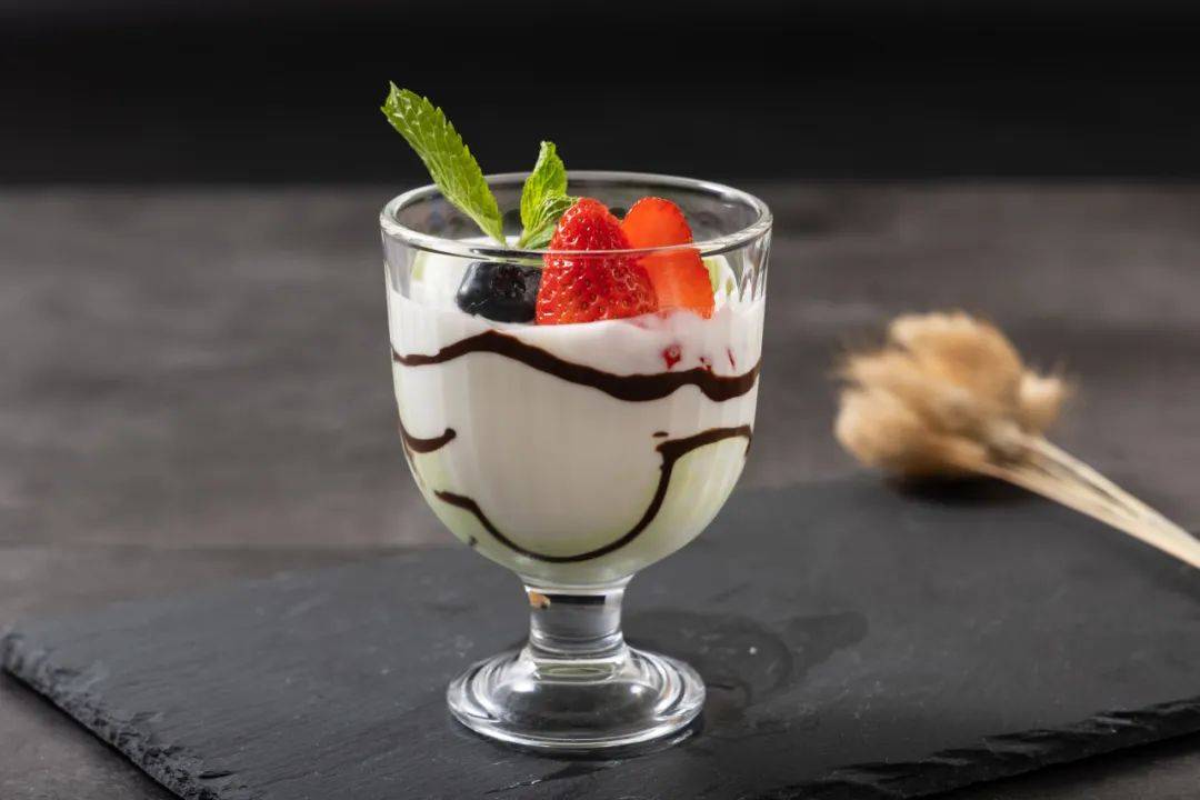 龙华红山6979,仅122.2元抢【小森master·岩石烤牛】超值双人餐!