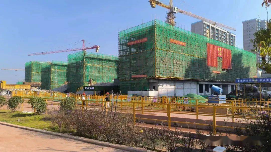 赣州这所新增公办小学!半年时间完成封顶_建设_凤凰_君兰