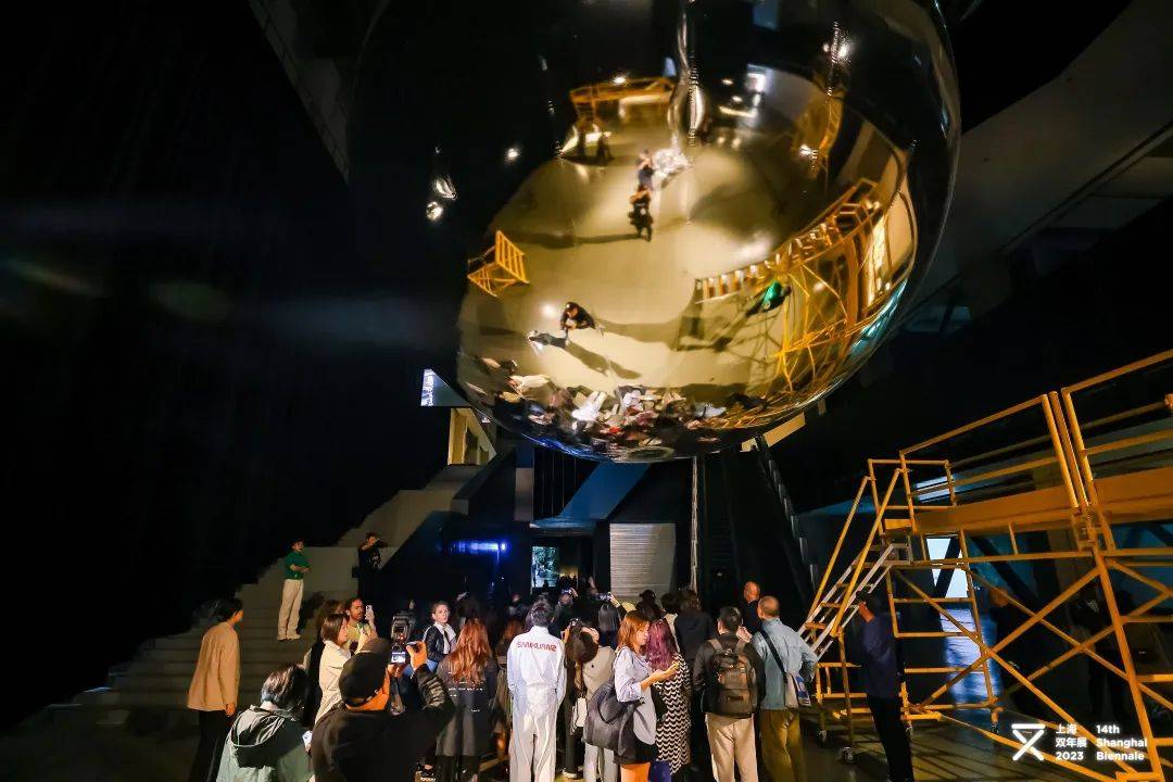 以"宇宙电影"作为主题,今天,上海当代艺术博物馆迎来第14届上海双年展