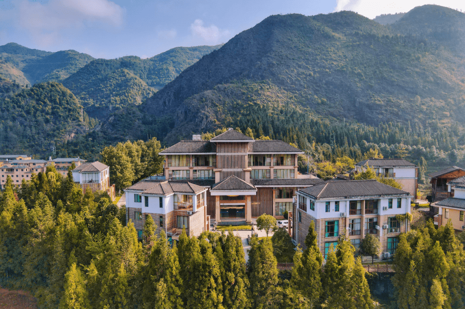 "打卡妥乐美景满足你的"三心"妥乐银杏 胜境温泉纯玩二日游秋色处处有