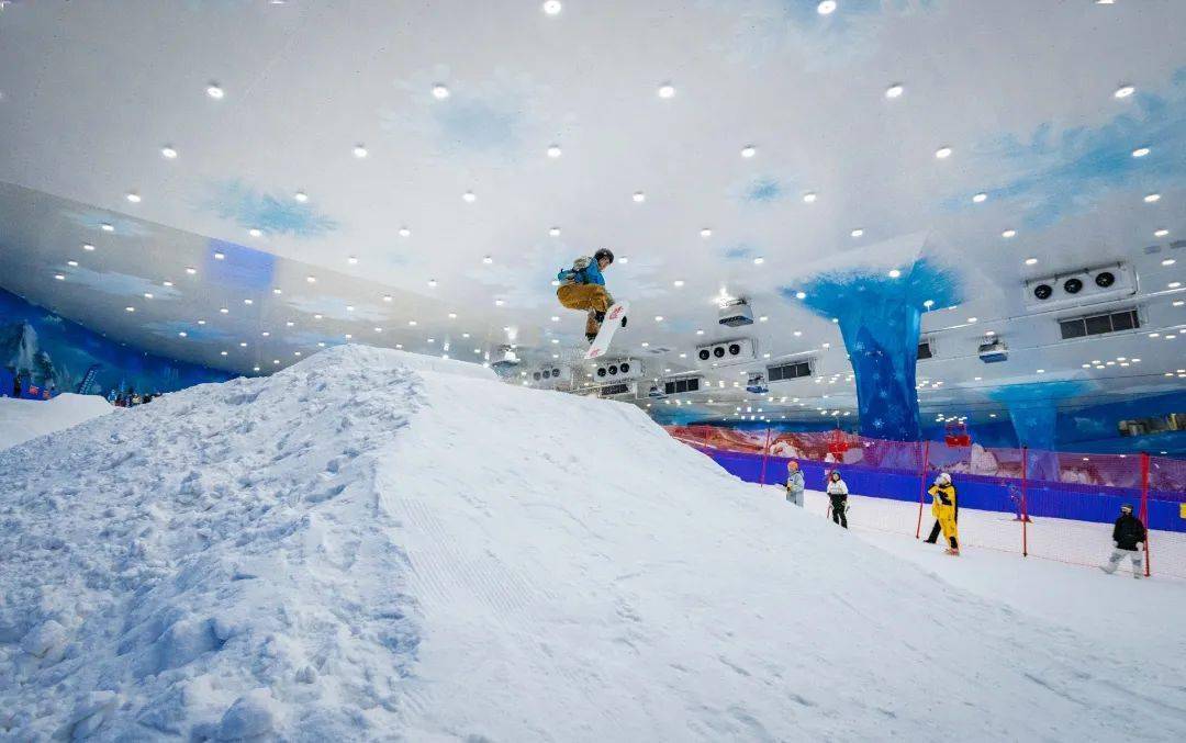 点燃激情,逐梦冰雪 | 湘江欢乐城第二届冰雪旅游节滑雪比赛圆满落幕