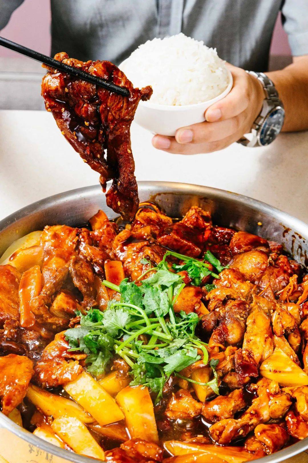 龙华红山6979,仅99元抢【黄记煌三汁焖锅】2-3人餐!_通用_美味_锅底