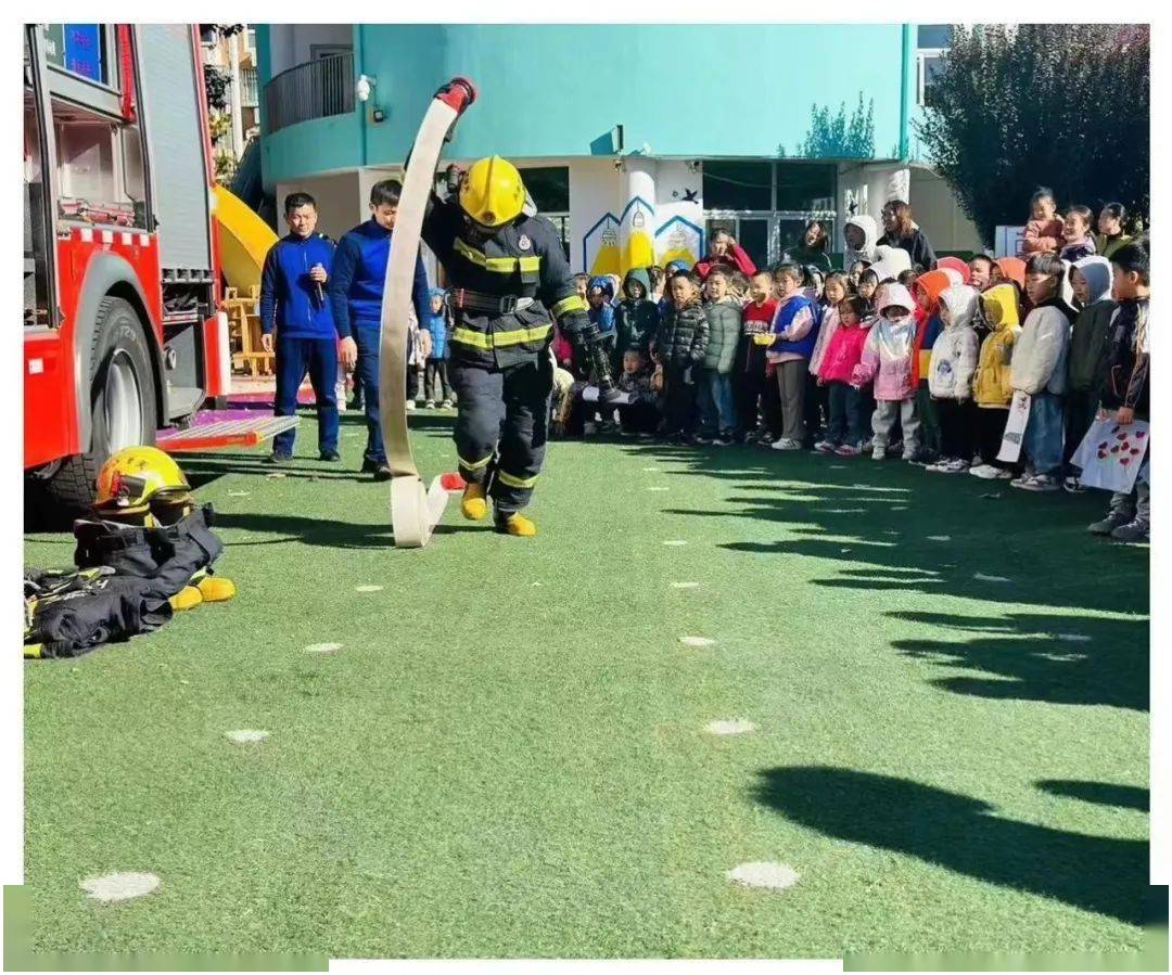 小學消防專家進校園——第十三幼兒園疏散通道我記得——盤山道中學消