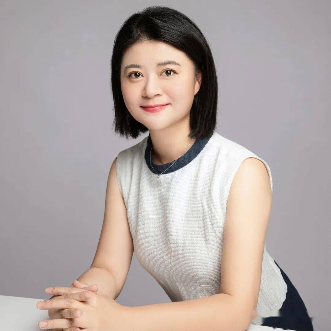 评委:郭庆2021年第八届国际青少年钢琴家比赛最佳指导教师奖2020年第