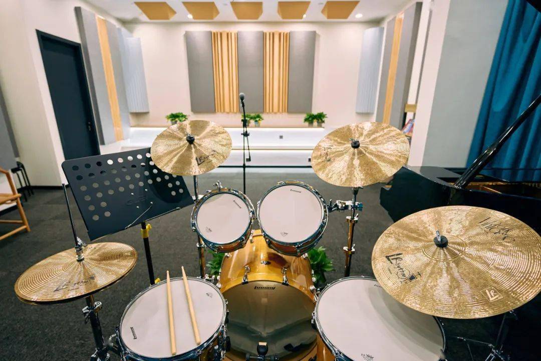 亲子互动视听爵士音乐会跑到耳朵里的动画片来了首首经典