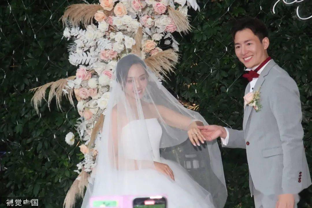 tvb招浩明光棍节办婚礼 吴伟豪周嘉洛等兄弟团撑场_缪家庆_关曜_好友