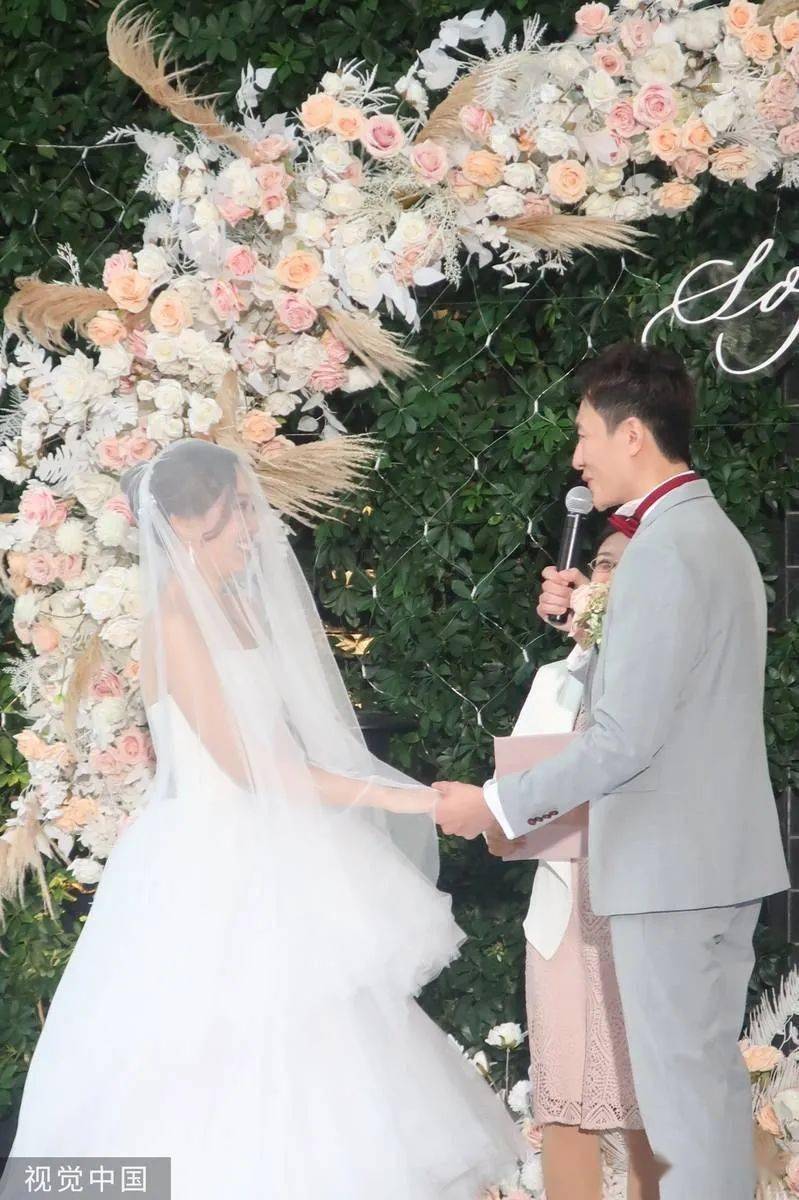 tvb招浩明光棍节办婚礼 吴伟豪周嘉洛等兄弟团撑场_缪家庆_关曜_好友