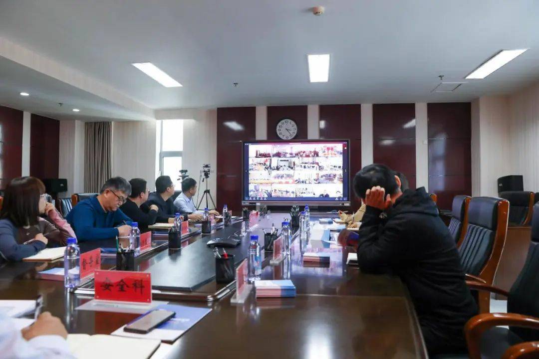 职业中学,鄂尔多斯理工学校依次就近期校园安全工作开展情况作汇报