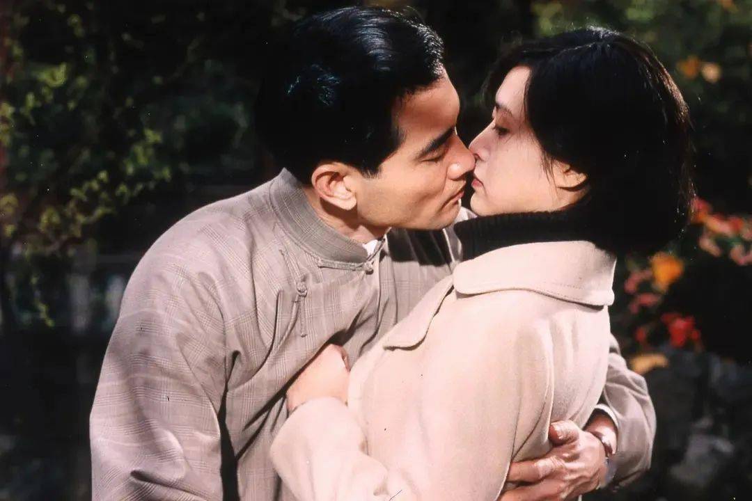 被全网嫌丑,却是周迅永远的"白月光":63岁独居乡下,一生不婚_赵文瑄