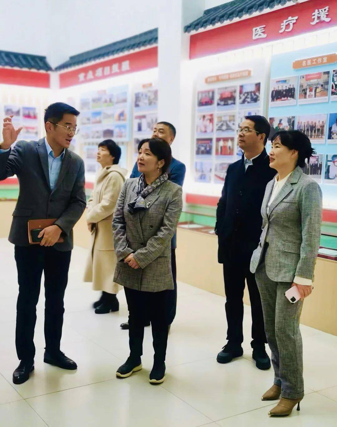 教育硅谷 | 教育共富:区教育局代表团一行赴阿克苏考察交流_阿克苏市