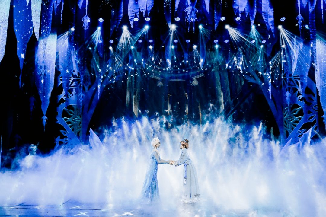 奇怪的声音阿伦黛尔王国艾莎与安娜这对姐妹花成长的故事非比寻常的