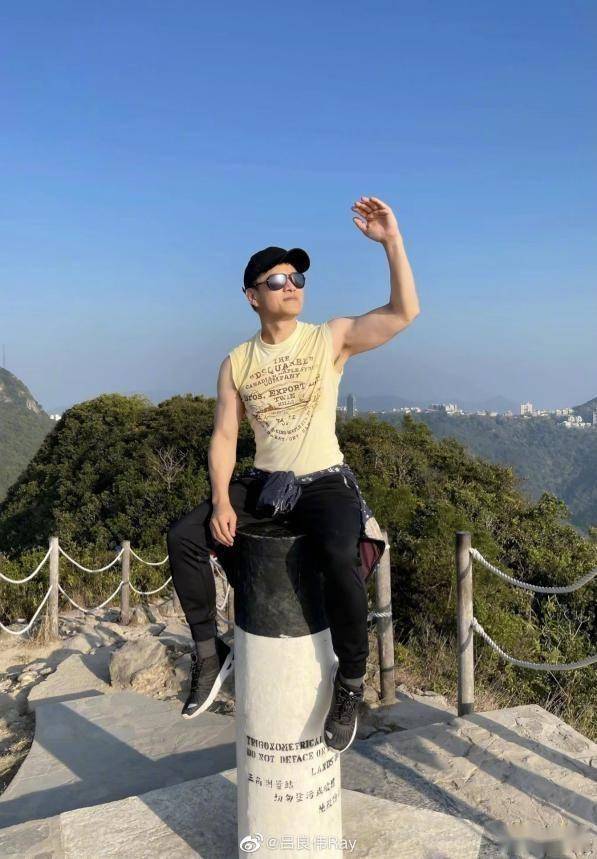 吕良伟新片再演硬汉 高能名场面网友直呼"与年龄不符"_互动_吕晨曦