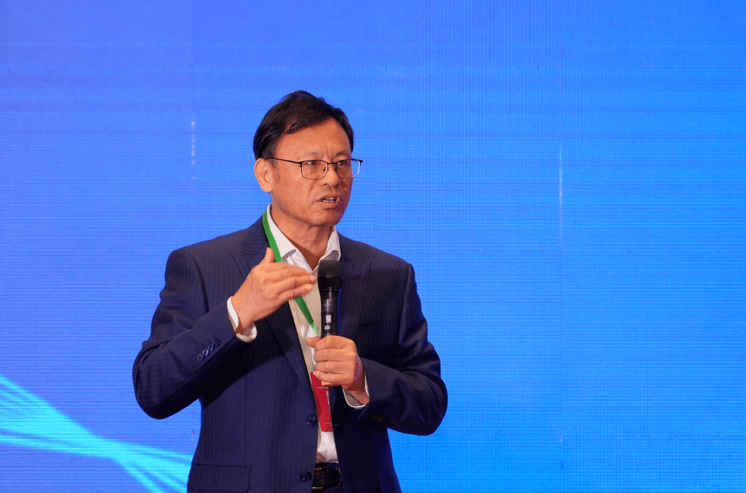 《农资导报》副总编辑吴俊生在致辞中指出,作为农业现代化的重要科学