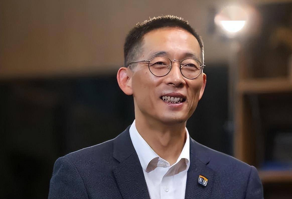 2018年,施一公砸200亿打造西湖大学,扬言5年超清华,他做到了吗_教育