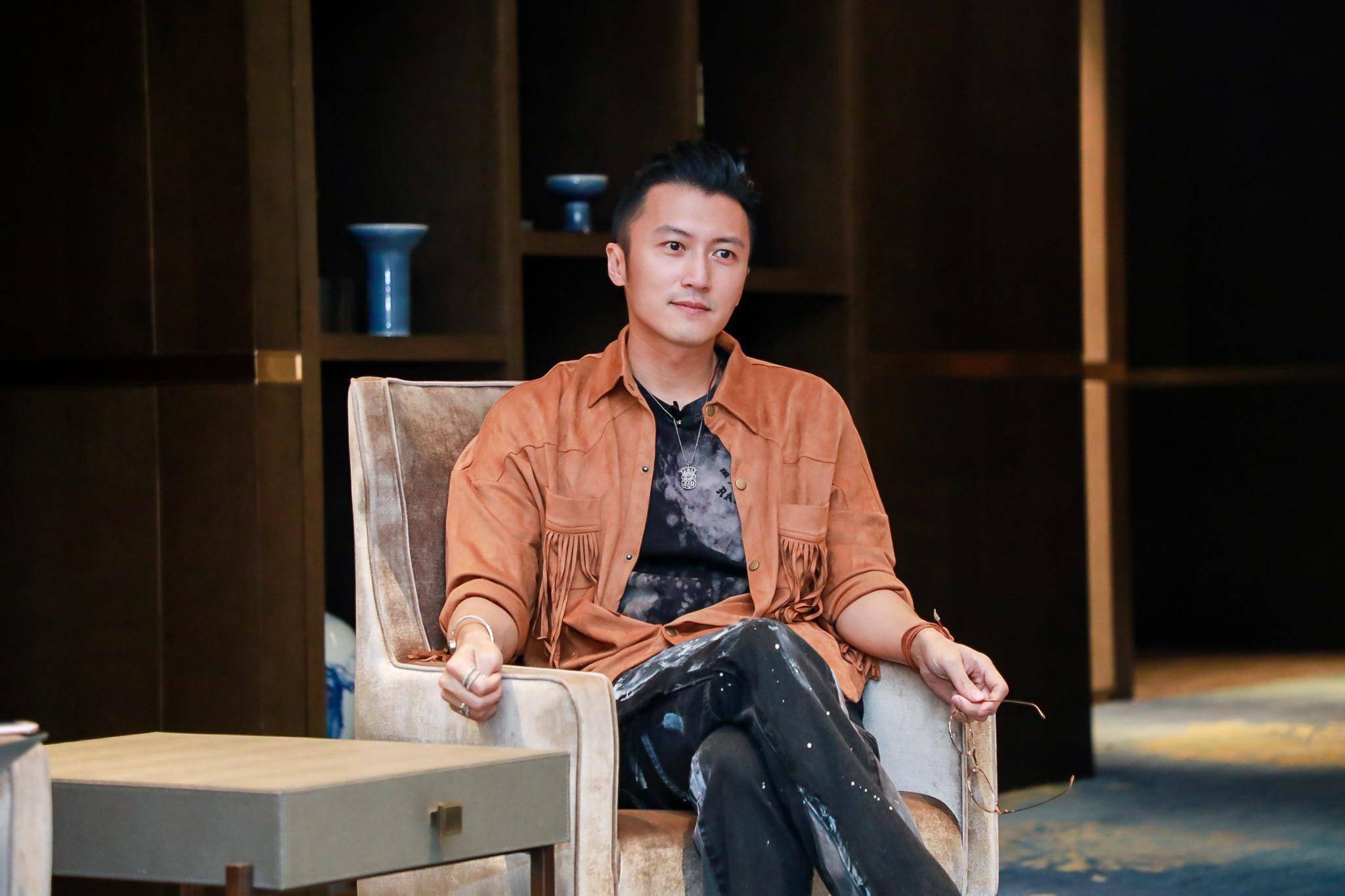 退加拿大籍,却再遭质疑为了捞金,如今背后的真相曝光_时候_谢贤_中国