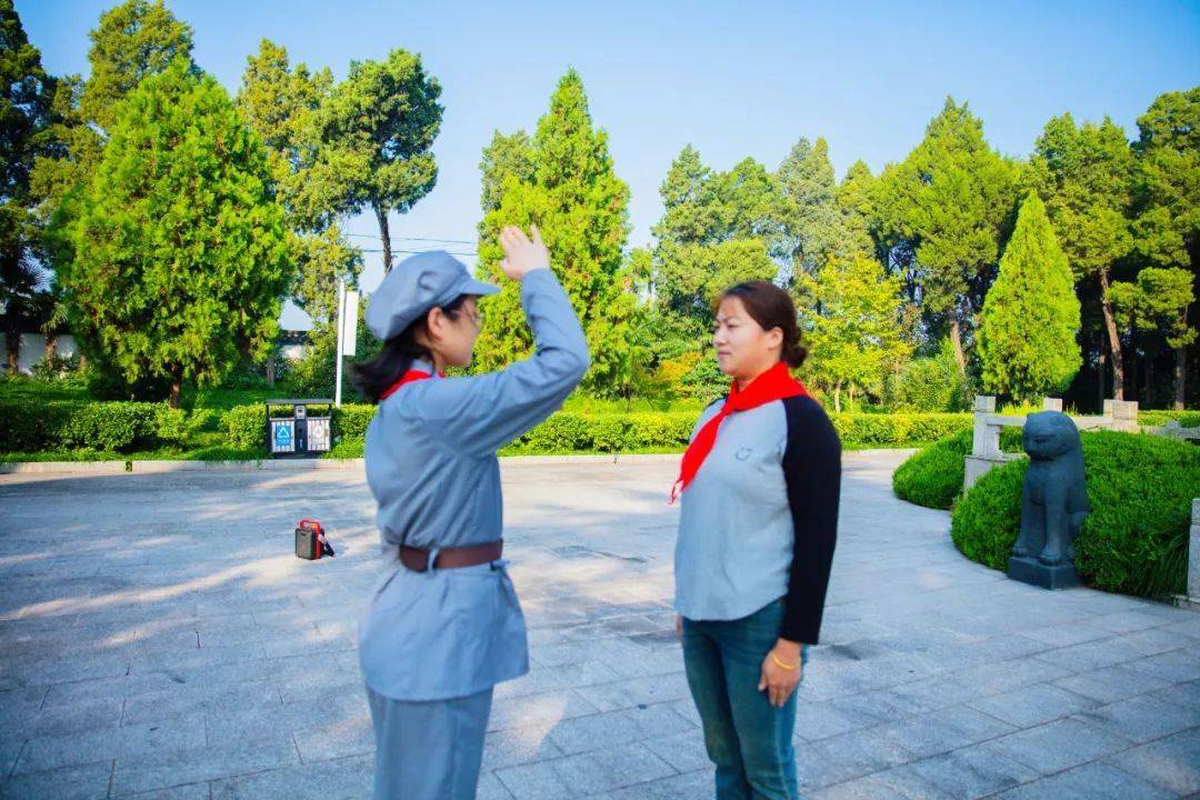 "忆峥嵘岁月 悟长征精神 寻红色记忆 做红军传人 "南通市如皋红军小学