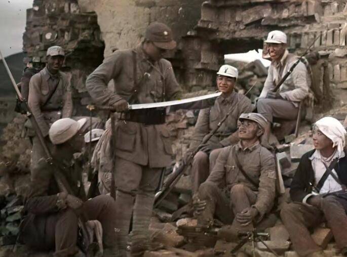 每支步枪30发子弹,每挺机枪400发弹,这就算弹药最充足了_作战_部队