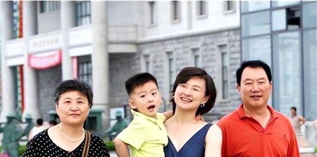享受着幸福美满的生活_董倩_篇章_王世林