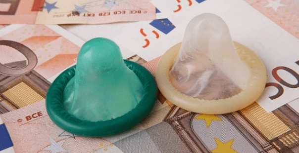 科普| 安全套怎么戴?戴两个安全套会更安全吗?_精液_包装_性行为