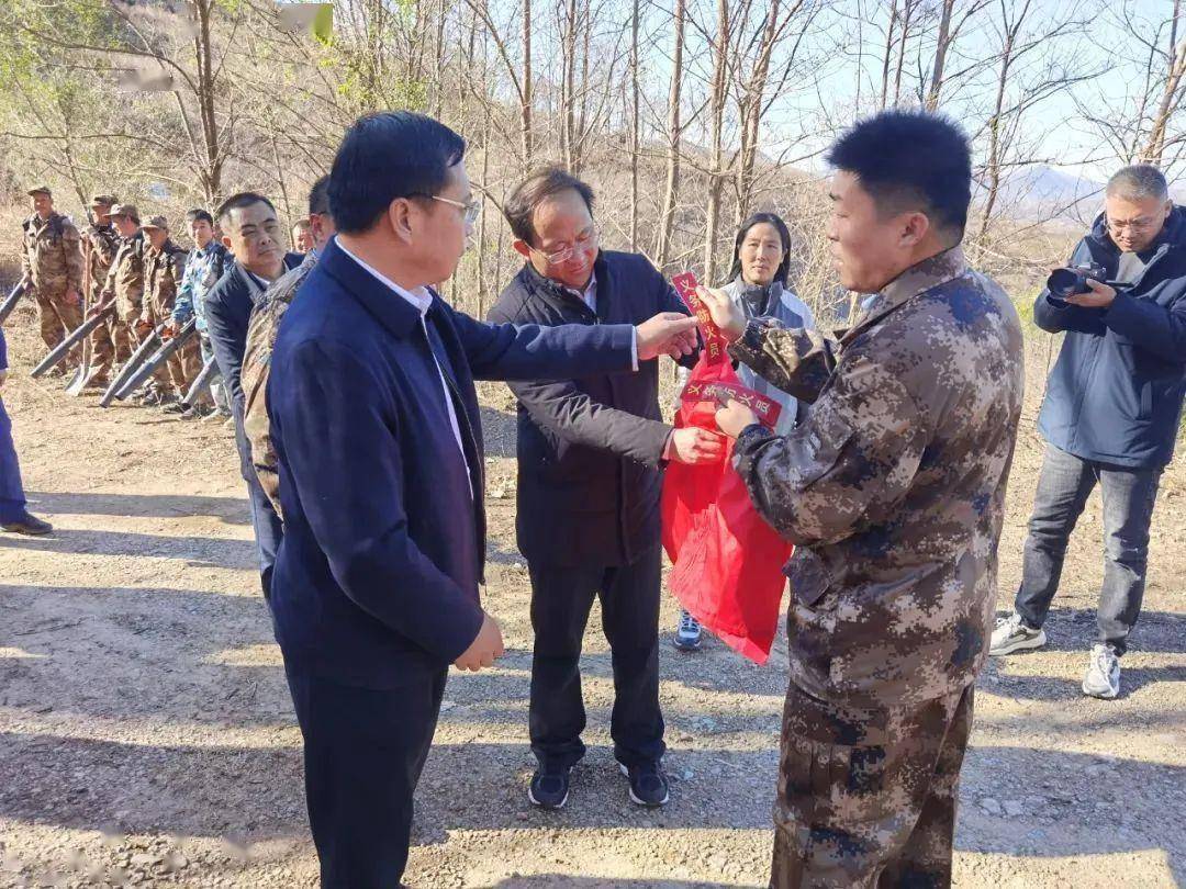 全县森林防灭火工作现场调度会议走进临朐县寺头镇_演练_处置_火灾