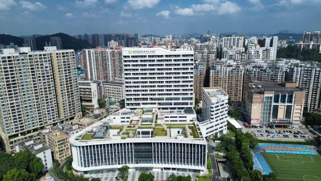 11月17日,深圳市龙岗区第四人民医院(南湾人民医院)新院区正式启用