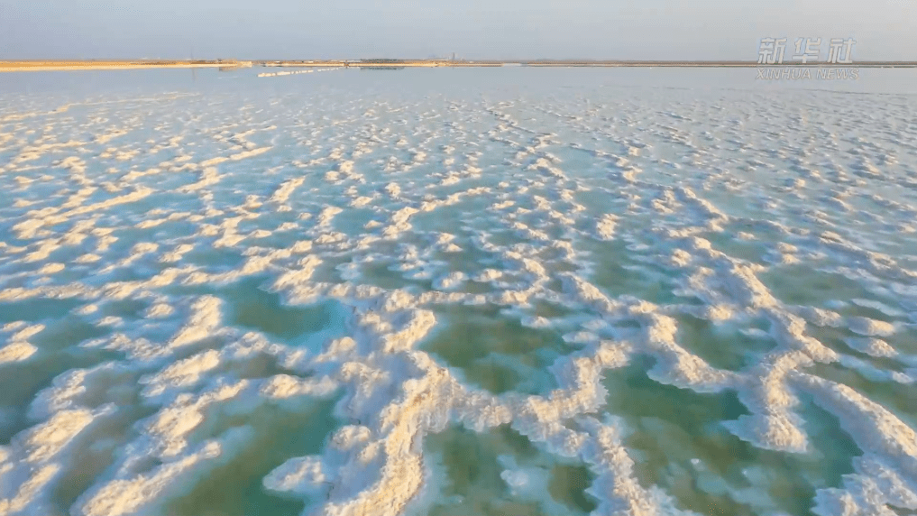 新疆罗布泊盐湖冰清玉润 如梦如幻_新华社_袁振江_音视频