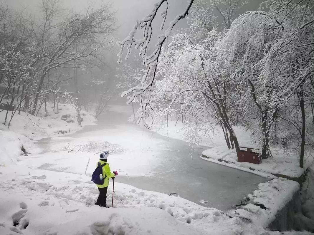 汉江源雪景图片