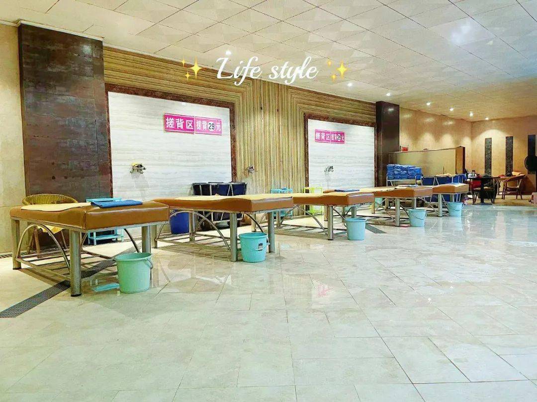 爽到你只想尖叫~专业搓澡师在这里也能享受一番喜欢搓澡,奶浴的朋友