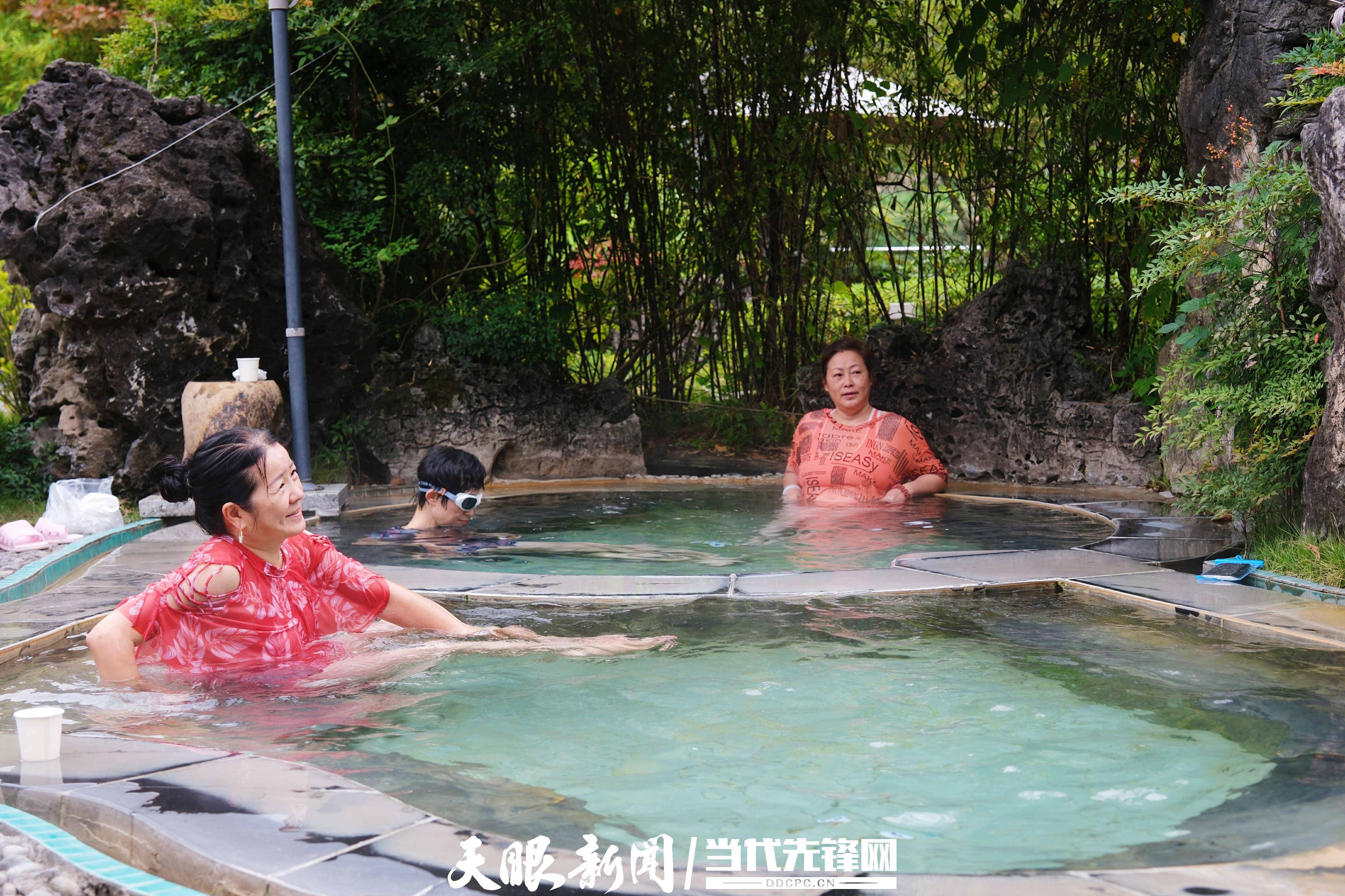 贵州绥阳：一“汤”温泉让冬季旅游热起来