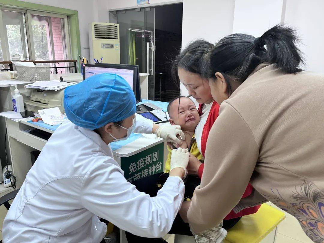 更便民!周末接种疫苗不打烊→_服务_中心_银江镇
