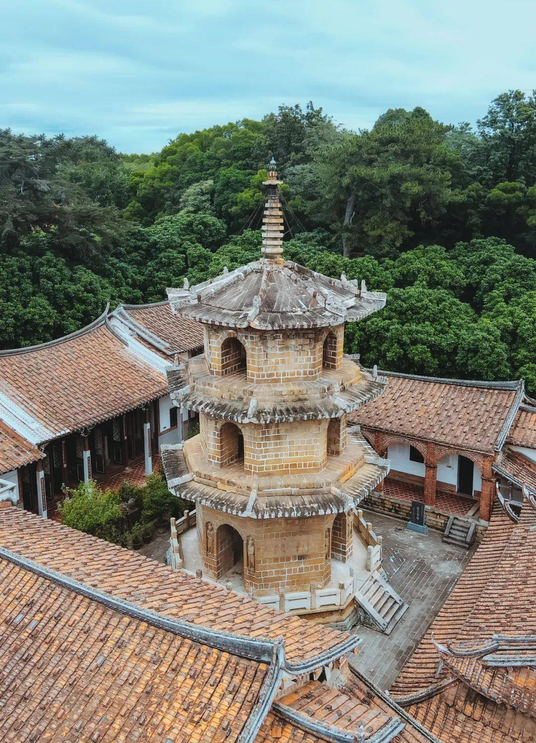 人杰地灵,山清水秀 | 灵秀莆田的人文与景色之美_舒小简_千年_沙滩