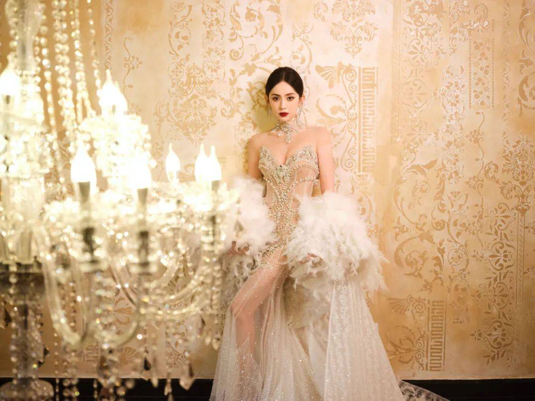 vogue红毯变成了『农村大舞台』,难怪女明星生图那么可怕!
