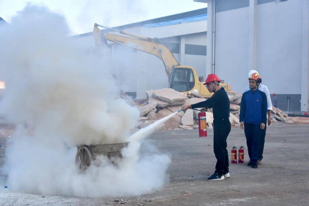 工地消防应急演练照片图片