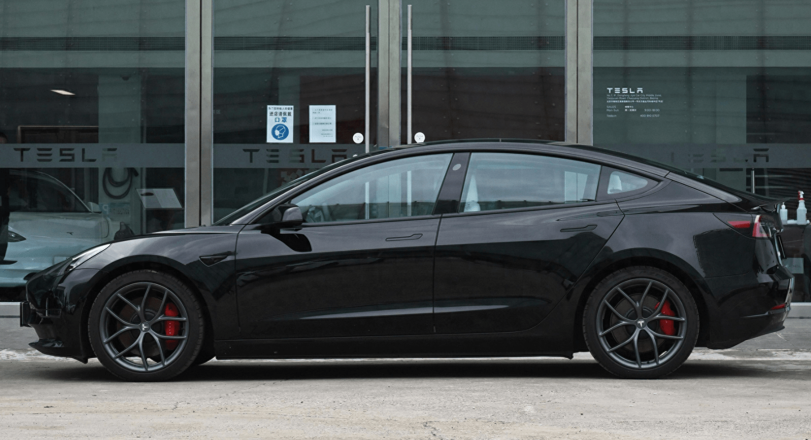 开了一年的特斯拉model 3只要17万!这辆卖家口中的瑕疵车能买吗?