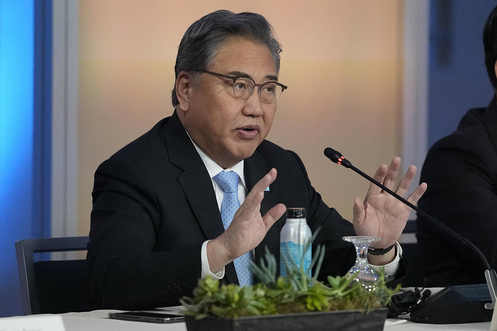 日韩媒体"预热"中日韩外长会,外交部:合作符合三方共同利益_三国_上川