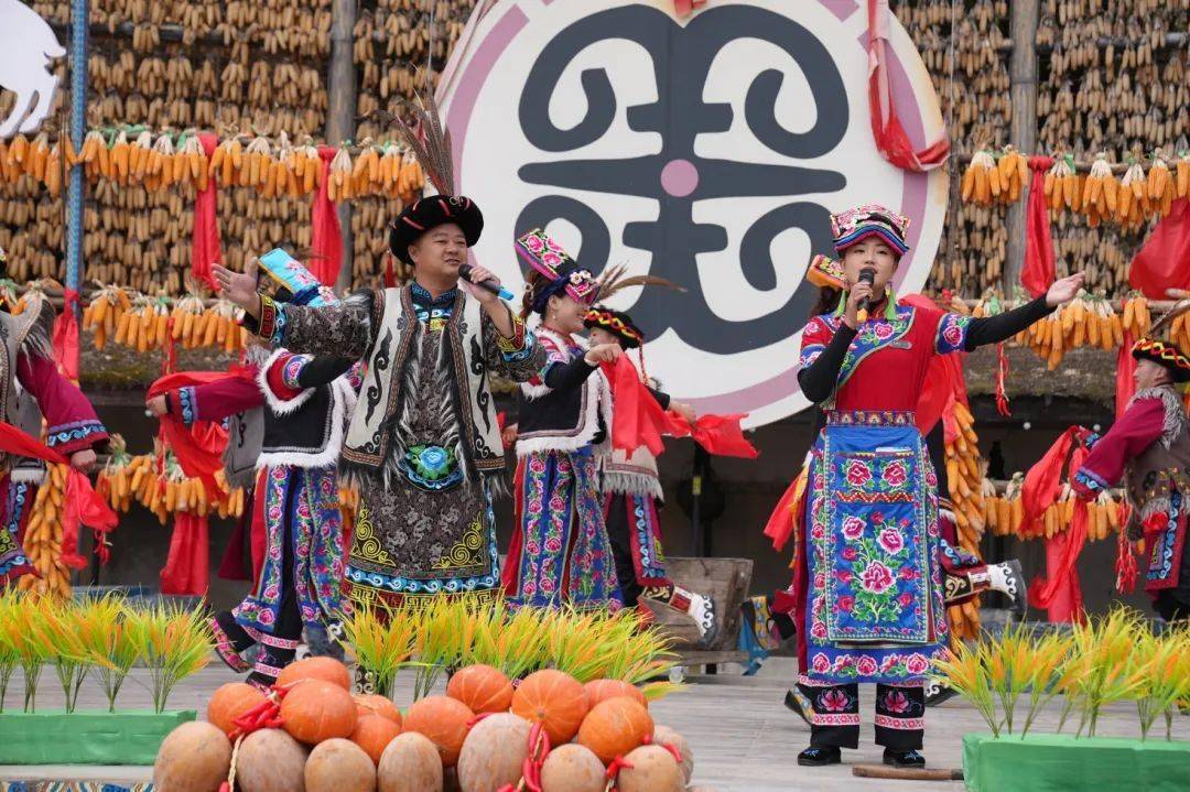 北川:羌乡簸箕刨汤宴 味香四溢醉游客_羌族_景区_文化