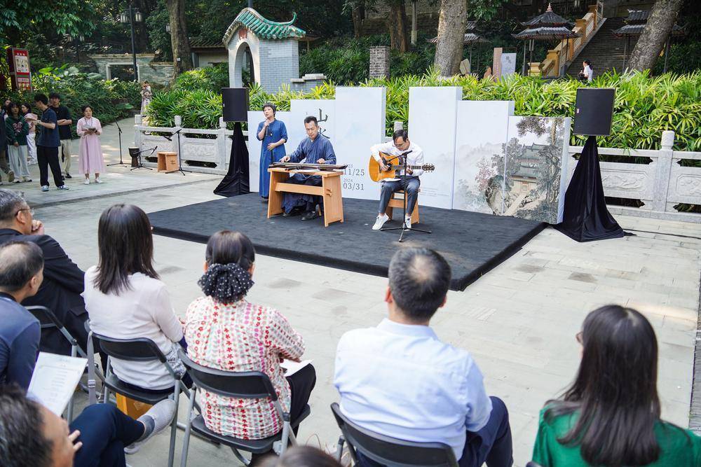 朱正海共同策划发起;共展出扬州市七星古琴制作研究所所制古琴27床