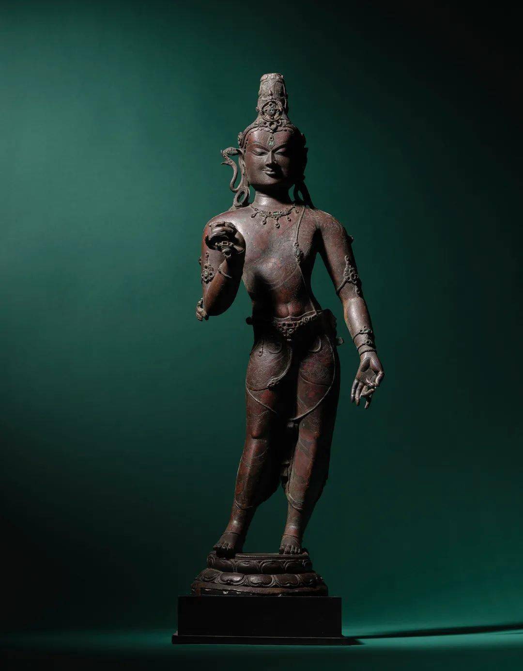 6厘米估价:250万至350万港元清乾隆 铜鎏金三世章嘉呼图克图若必多吉