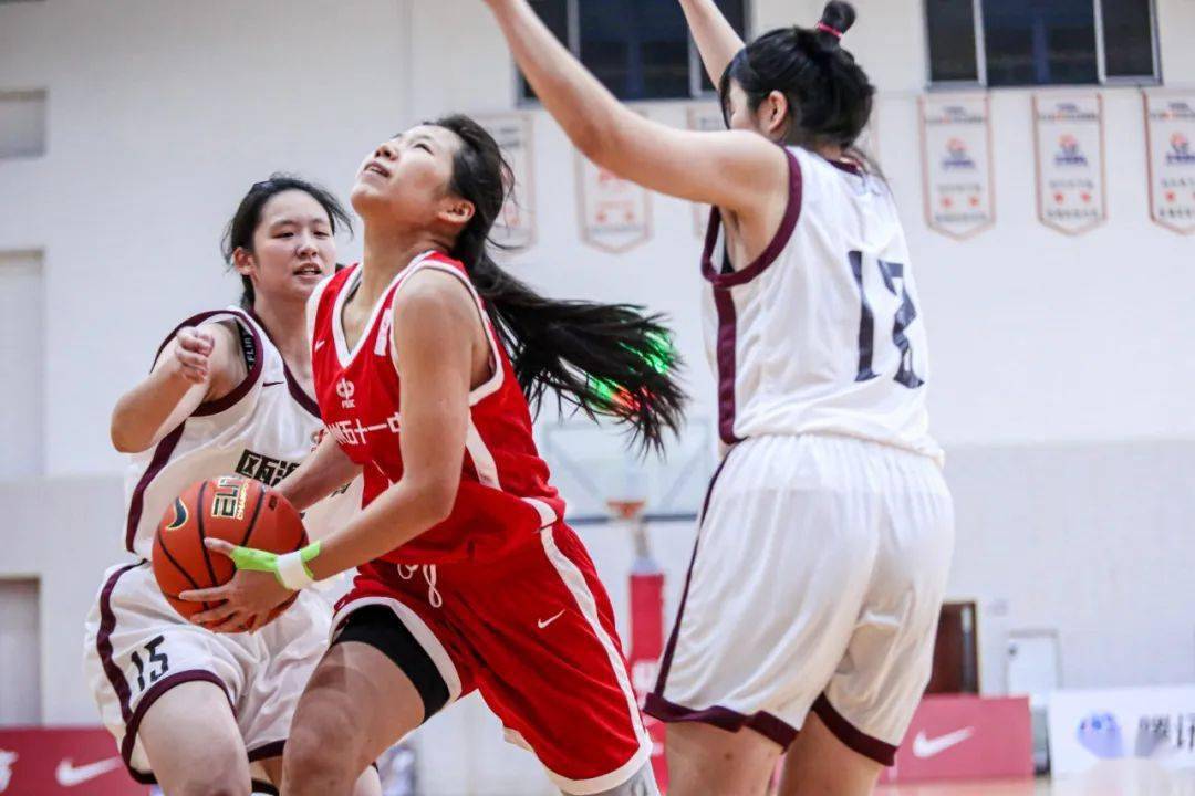 五一女子篮球队勇夺耐高联赛浙江省第三名!_比赛_防守_比分