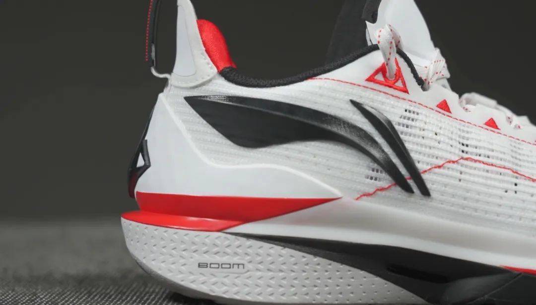 李宁 巴特勒2代 jb2 开箱 实战初体验_设计_鞋垫_后跟