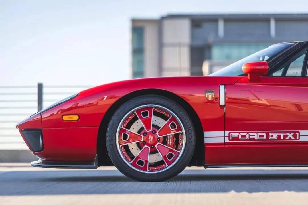 5万美元,稀有700匹剪刀门ford gtx1敞篷超跑溢价售出 | 酷乐汽车_搜狐