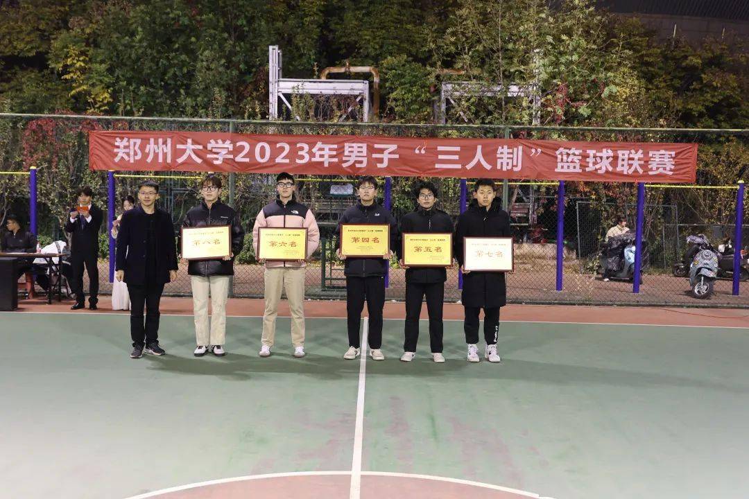 青春赛场,迎"篮"而上_篮球_王红晓_热血