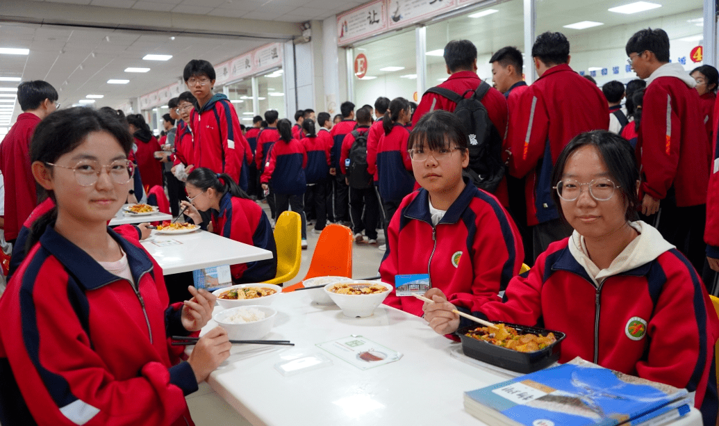 盂县银校联合打造节约型智慧食堂_师生_管理_进行