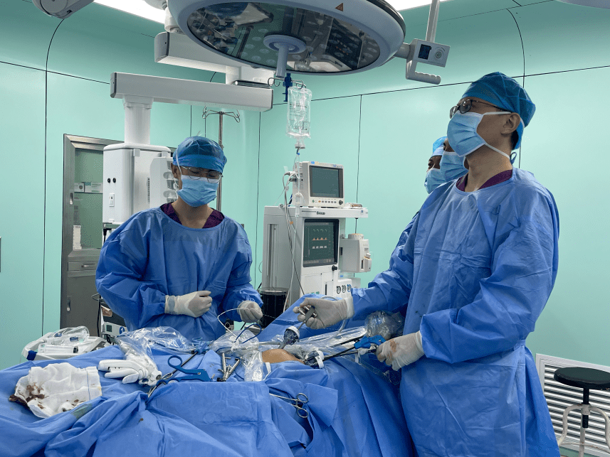完成多例州域内首例手术,填补果洛多项医疗技术空白,通过多学科远程