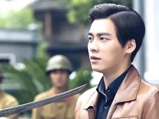 《麻雀之星》:李易峰的飞跃_角色_演艺事业_陈深