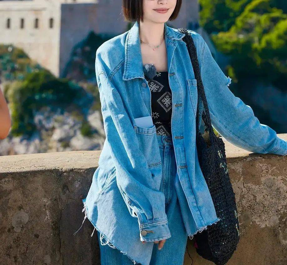 秦岚不过就是一个正常的女明星_秦海璐_事情_嗓子