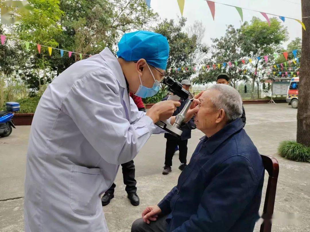 "患者以生命相托 我们必定要全力以赴"_李梦雨_工作_急诊病人