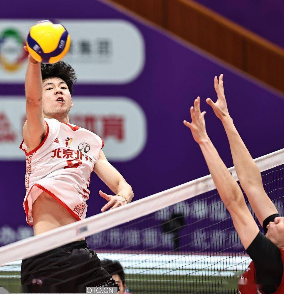 男排联赛| 6战5胜1负!