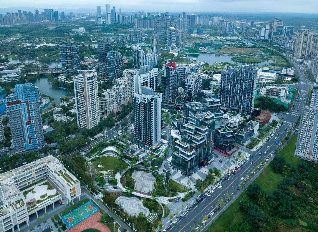 城市公园商业丨成都万华·麓坊中心b馆(上)_空间_广场_自然